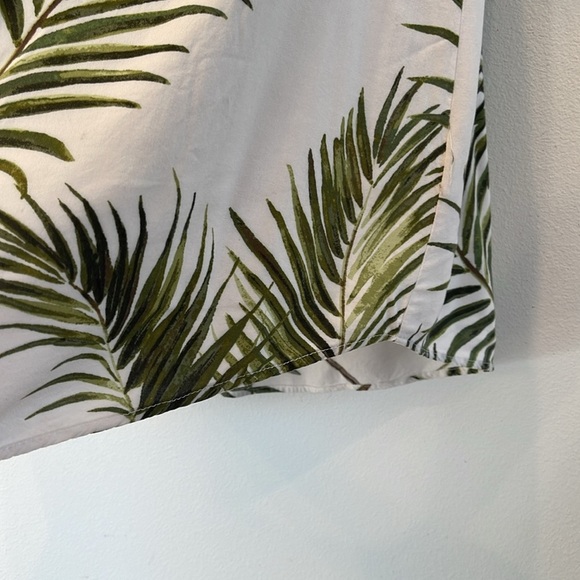 H&M White & Green Palm Leaves Dress - Size US 2 - V-Neck - (Fits like L-XL) - Picture 6 of 11